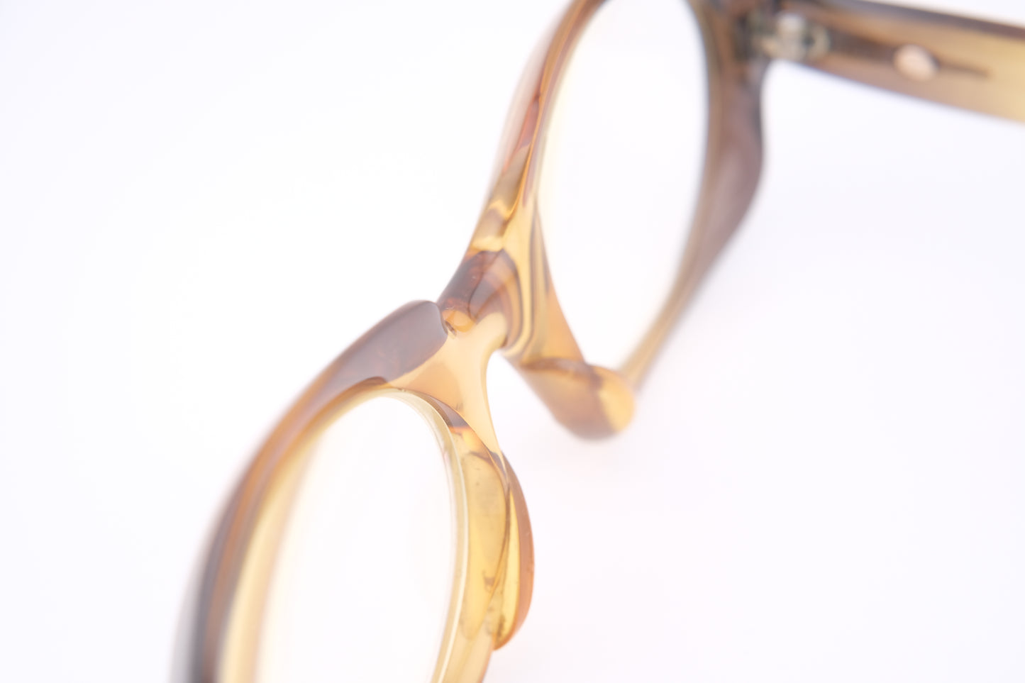 Vintage Serge Kirchhofer Mod. 92 Oval Eyeglasses – Amber Gradient Acetate – 52□19 140