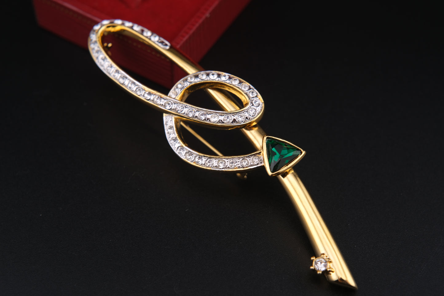 Vintage Leilian Spiral Arrow Brooch – Gold Tone with Clear & Green Crystals