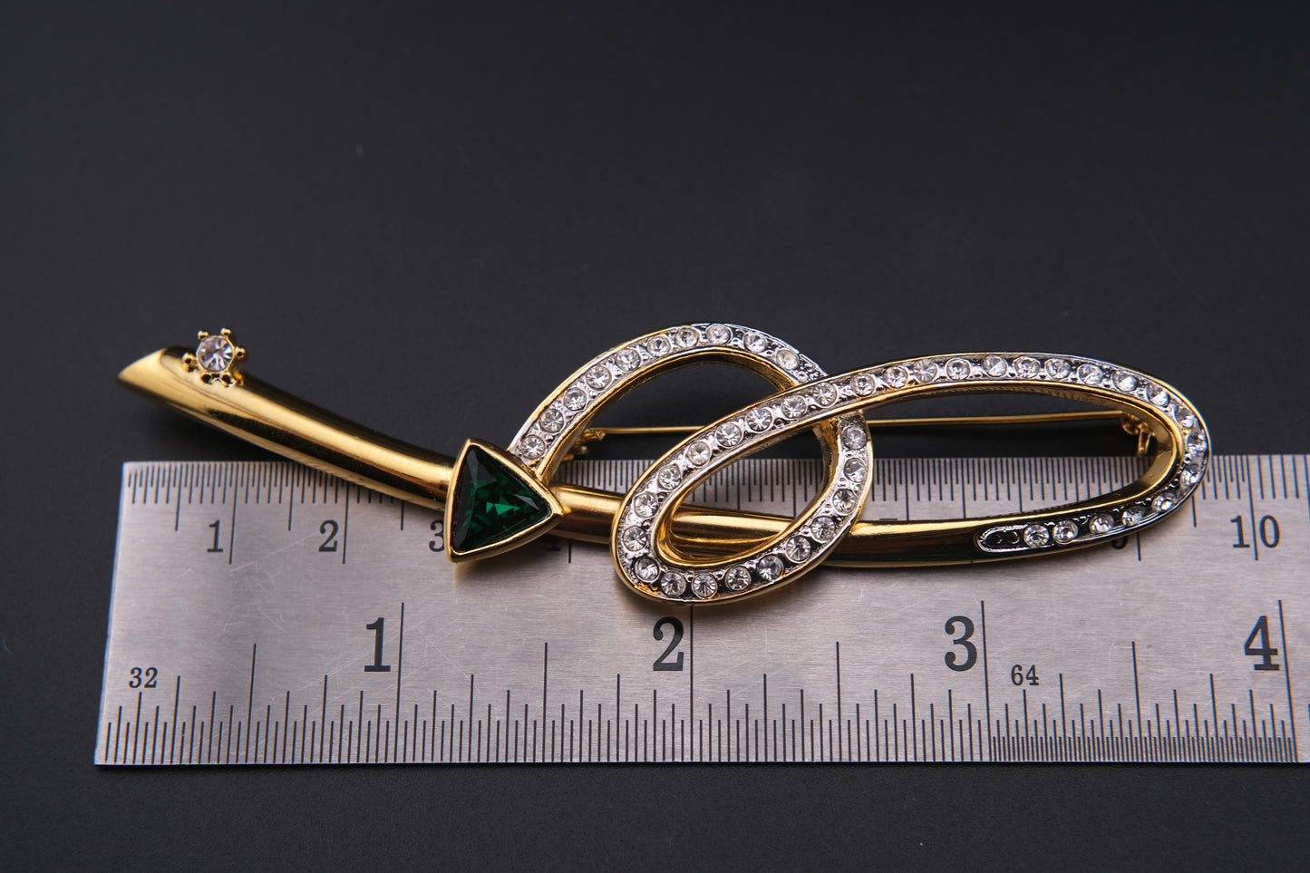 Vintage Leilian Spiral Arrow Brooch – Gold Tone with Clear & Green Crystals