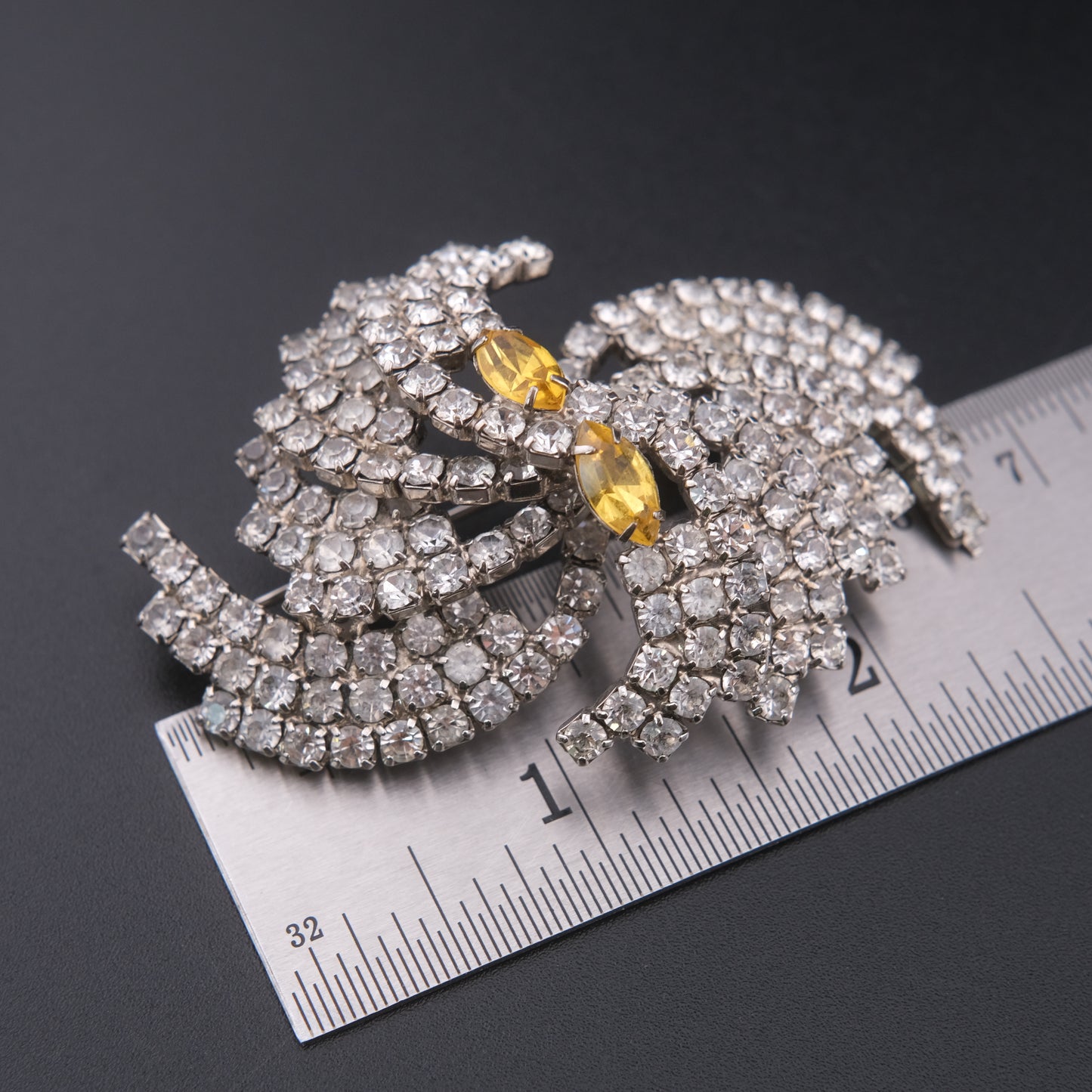 ❤️ Vintage Rhinestone Swirl Brooch with Yellow Accents