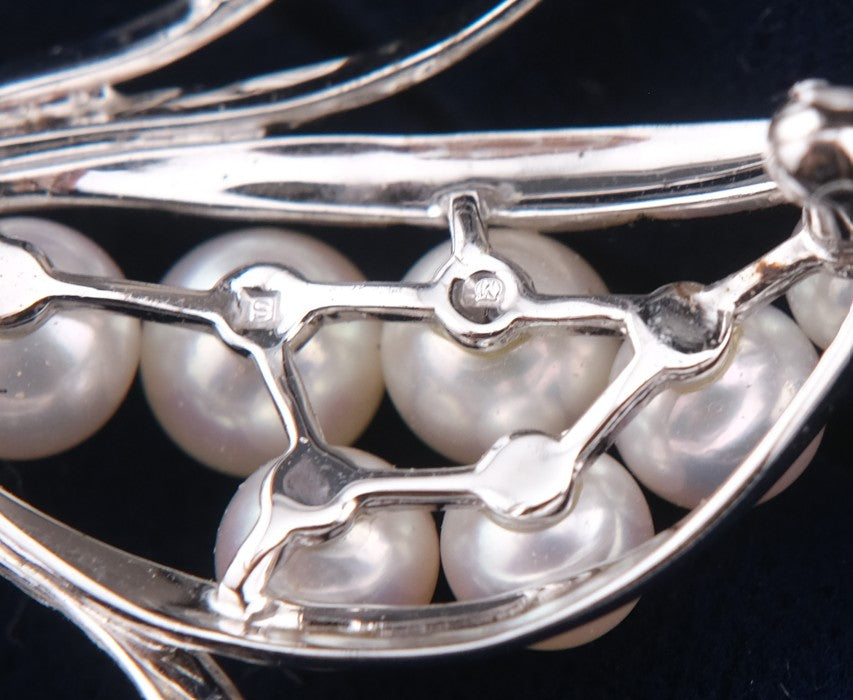 Vintage Mikimoto Sterling Silver Brooch with Akoya Pearls – Ribbon Design, Japan