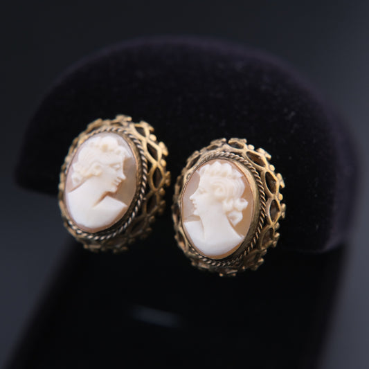 ❤️ Vintage Shell Cameo Screw Back Earrings – Gold Tone Filigree Portrait
