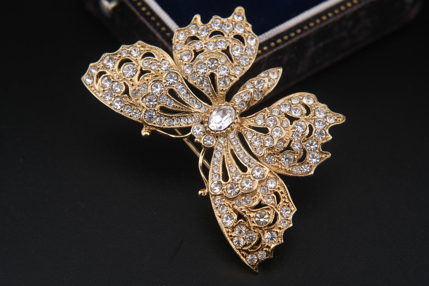 Attwood & Sawyer Vintage Rhinestone Butterfly Brooch – Signed A&S Rhinestone Jewelry with Sapphire Blue Crystal
