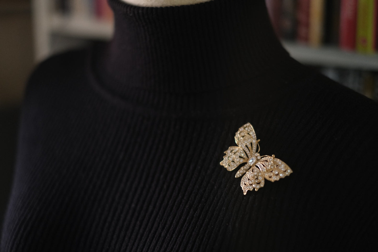 Attwood & Sawyer Vintage Rhinestone Butterfly Brooch – Signed A&S Rhinestone Jewelry with Sapphire Blue Crystal
