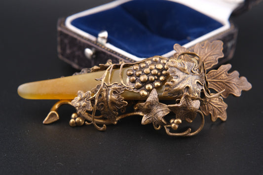 Jan Michaels Grape & Vine Brooch – Brass with Yellow Agate Accent (1990)