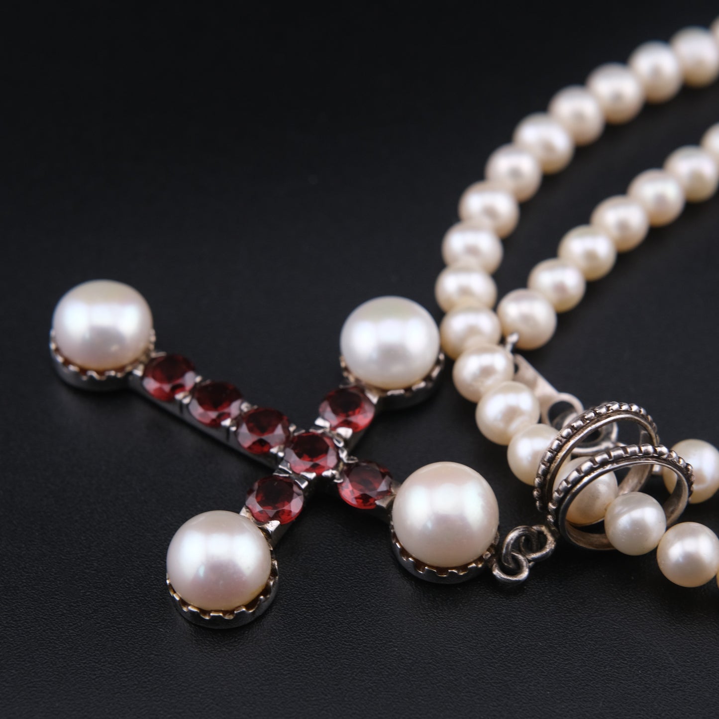 ❤️ Vintage 925 Silver Pearl Garnet Cross Necklace 16"