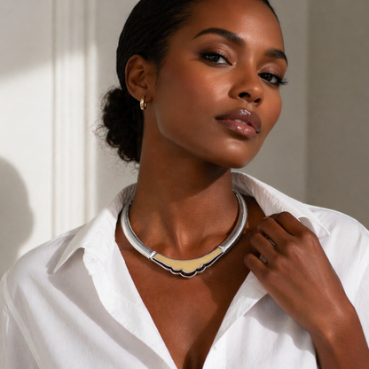 ❤️ Vintage Monet Silver-Tone Collar Necklace with Cream & Black Enamel Centerpiece