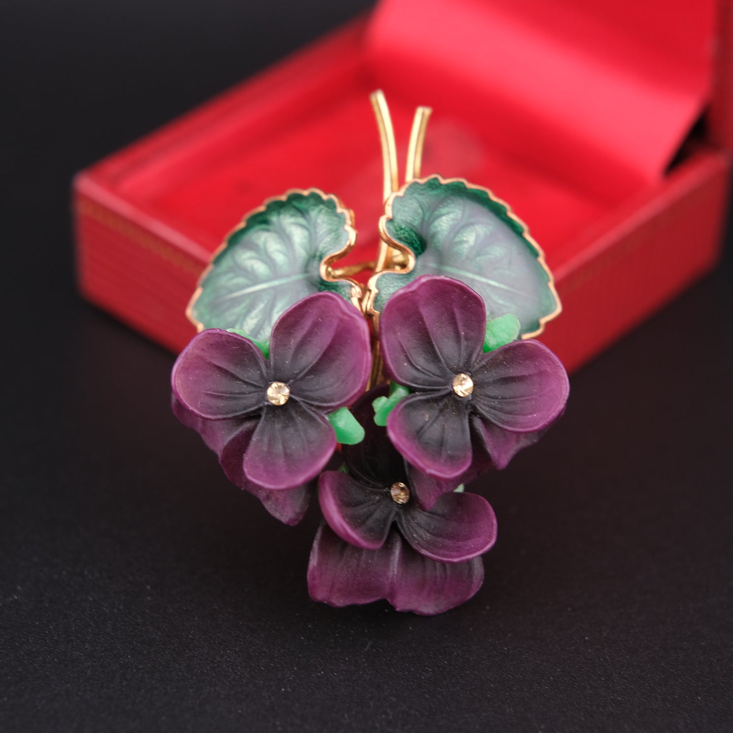 ❤️ Vintage West Germany Violet Flower Brooch – Purple Frosted Petals & Enamel Leaves