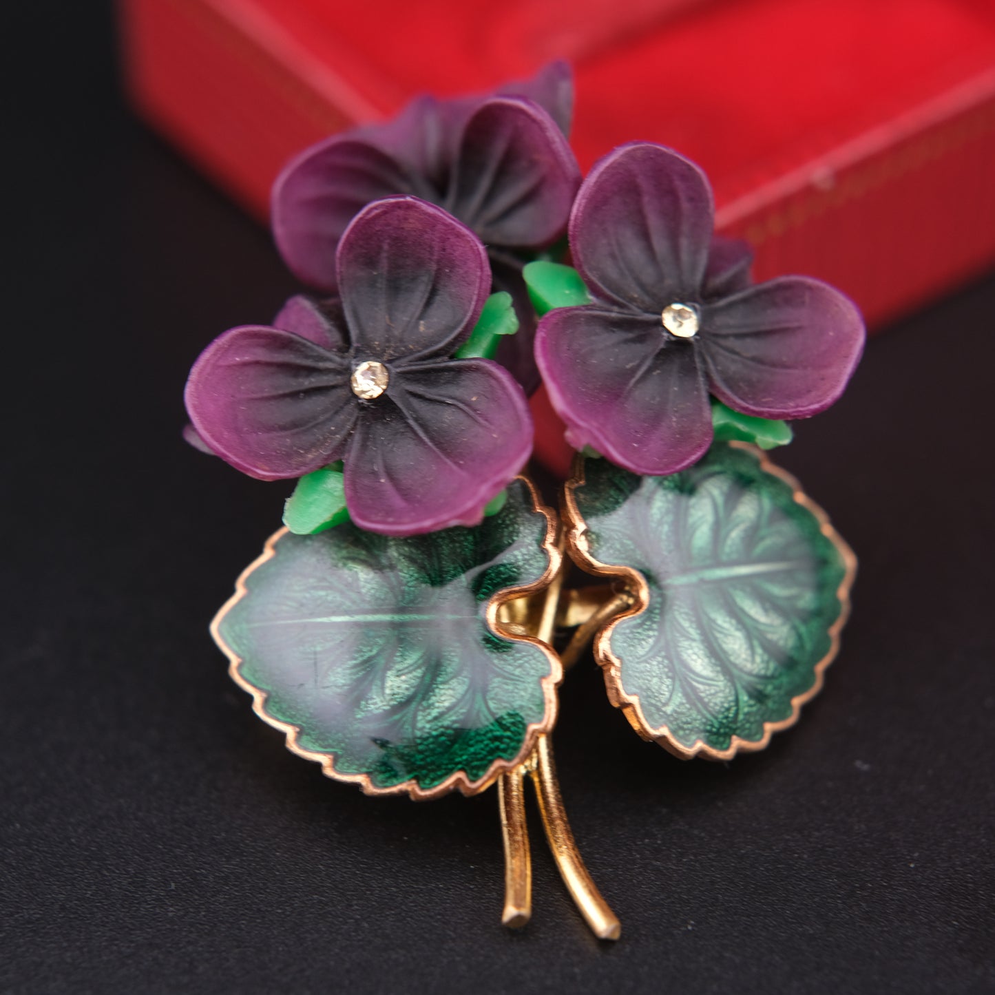 ❤️ Vintage West Germany Violet Flower Brooch – Purple Frosted Petals & Enamel Leaves