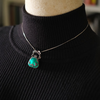 ❤️ Green Enamel Purse Pendant Victorian Style 925 Sterling Silver (Openable)