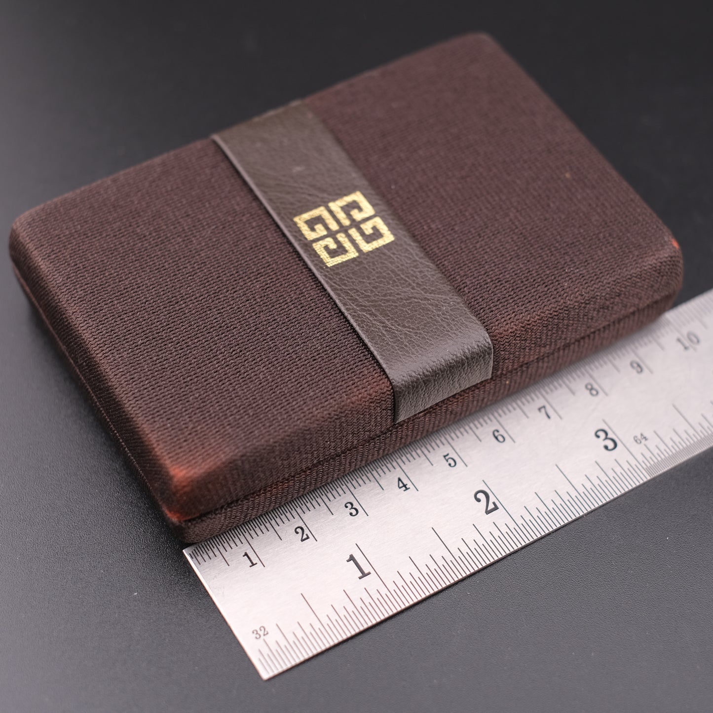 Vintage Givenchy 7000 Butane Lighter – Beige Enamel & Gold-Tone Trim with Signature Case