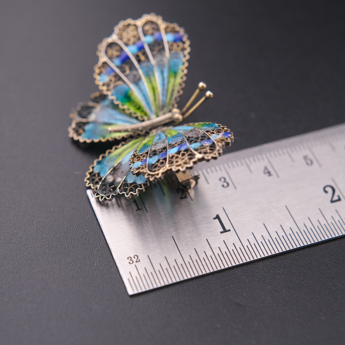 ❤️ Vintage 900 Silver Filigree Enamel Butterfly Brooch