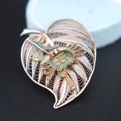 ❤️ Vintage Silver Filigree Crab & Rice Plant Brooch – Articulated Design