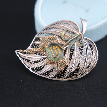 ❤️ Vintage Silver Filigree Crab & Rice Plant Brooch – Articulated Design
