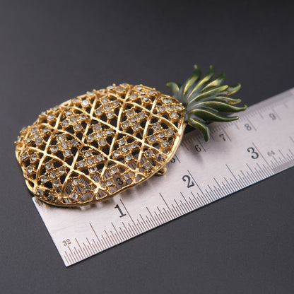 ❤️ Vintage Rhinestone Pineapple Brooch Gold Tone Openwork Tropical Pin