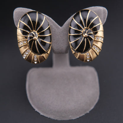 ❤️ Vintage Hanae Mori Nautilus Shell Clip-On Earrings Black Enamel Gold Tone Rhinestone Spiral Earrings