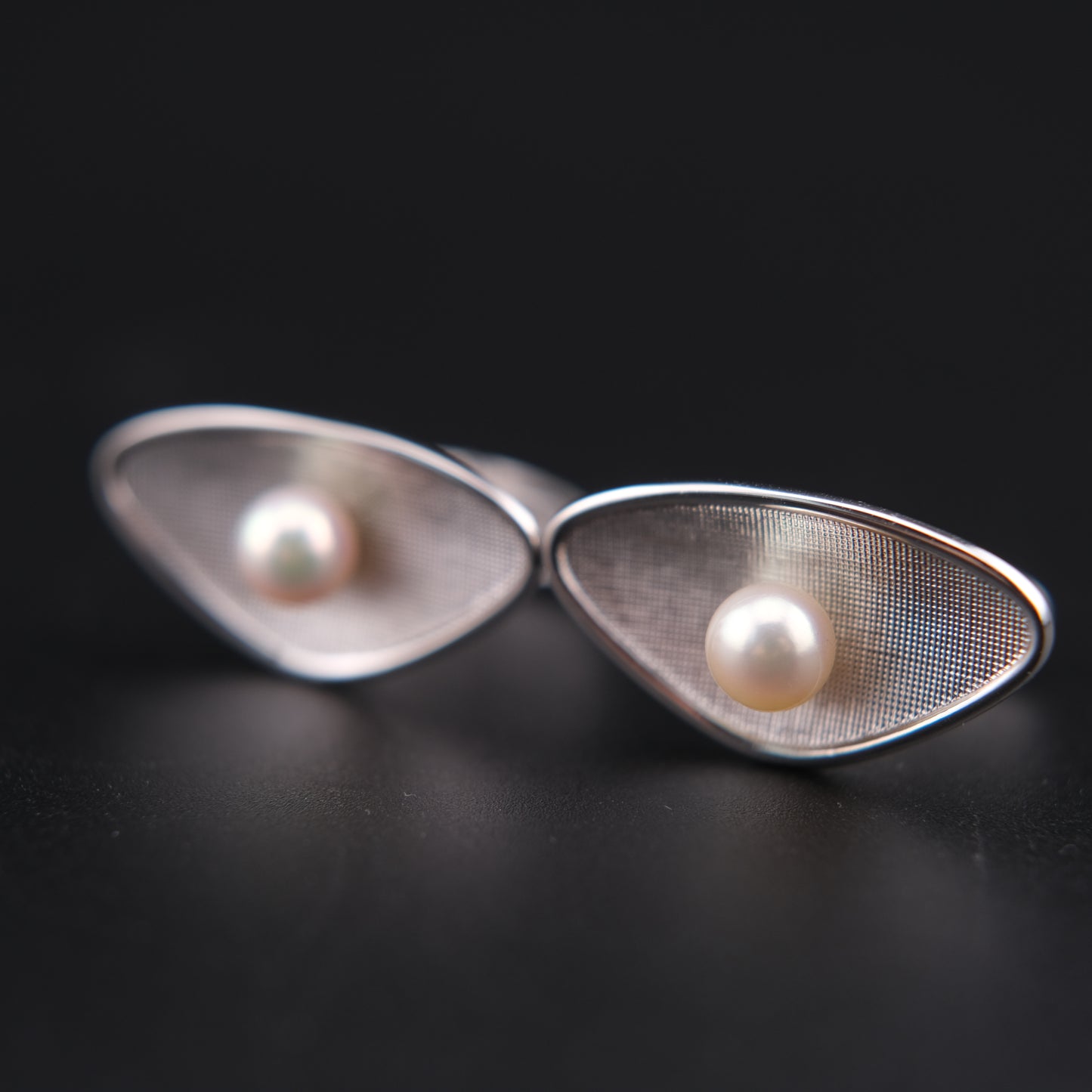 ❤️ Vintage 1980s Mikimoto Pearl Cufflinks – 6.4mm Pearls