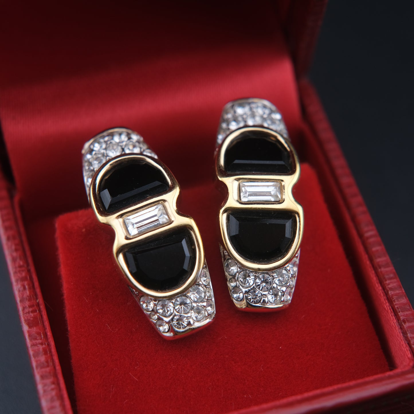 ❤️ Vintage Swarovski S.A.L. Black Crystal & Clear Rhinestone Clip-On Earrings