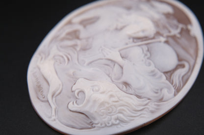 Large Hand-Carved Shell Cameo Plaque – Signed G. Lombardo & Di Luca – Classical Chariot Scene – Loose Unmounted