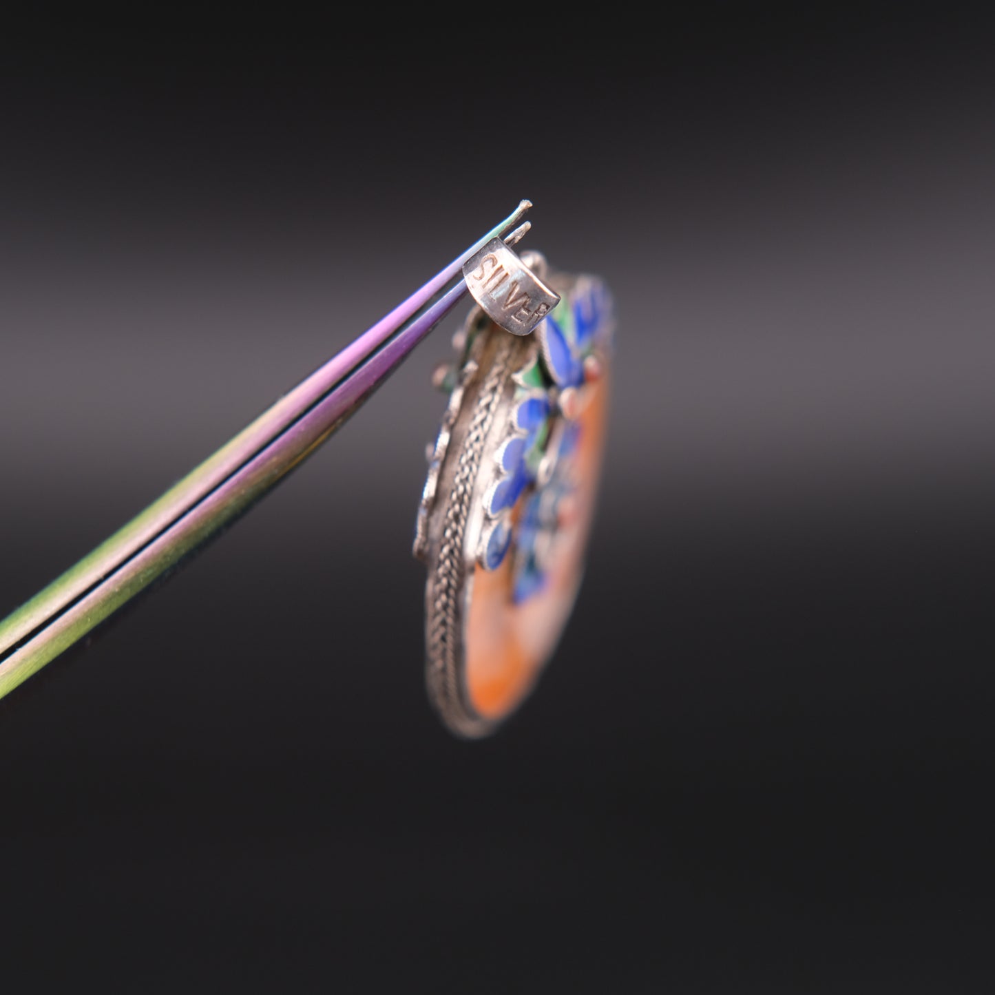 ❤️ Vintage Chinese Carnelian Butterfly & Flower Enamel Silver Pendant