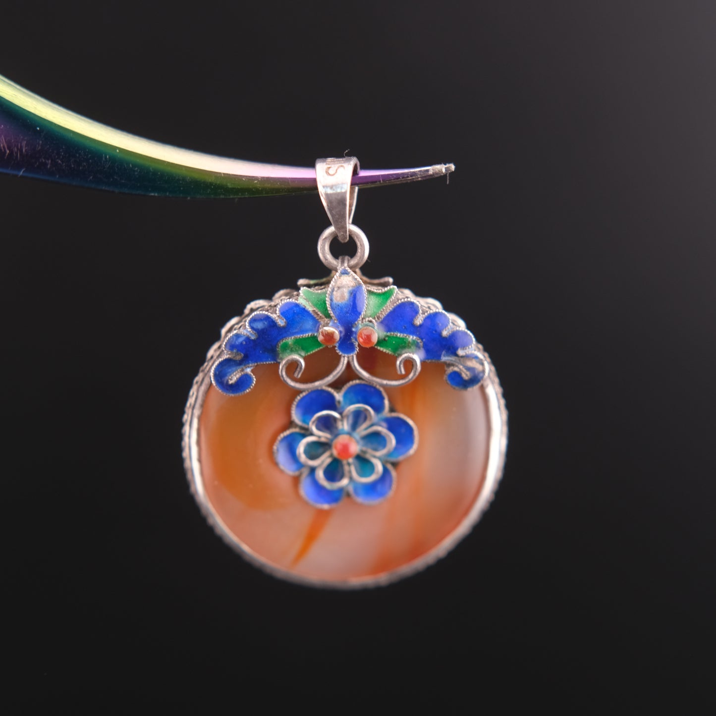 ❤️ Vintage Chinese Carnelian Butterfly & Flower Enamel Silver Pendant