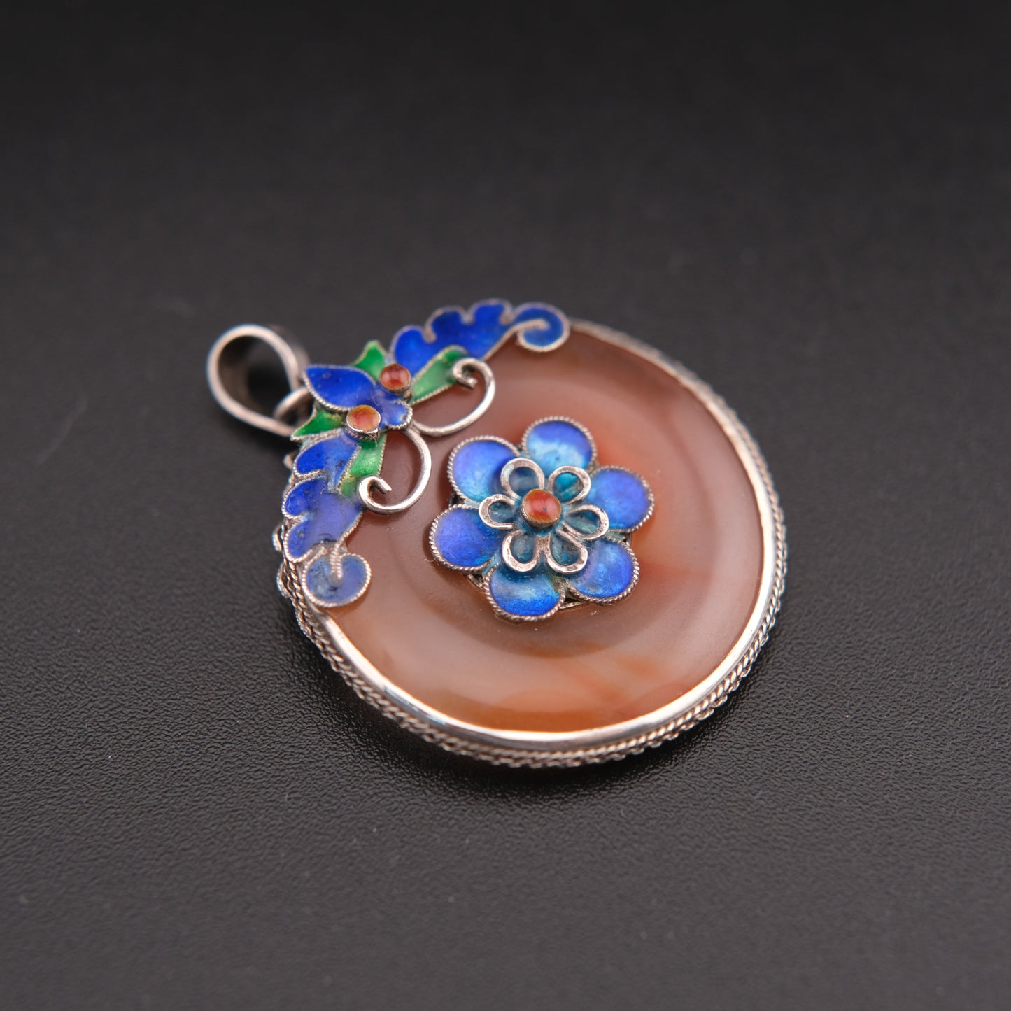 ❤️ Vintage Chinese Carnelian Butterfly & Flower Enamel Silver Pendant