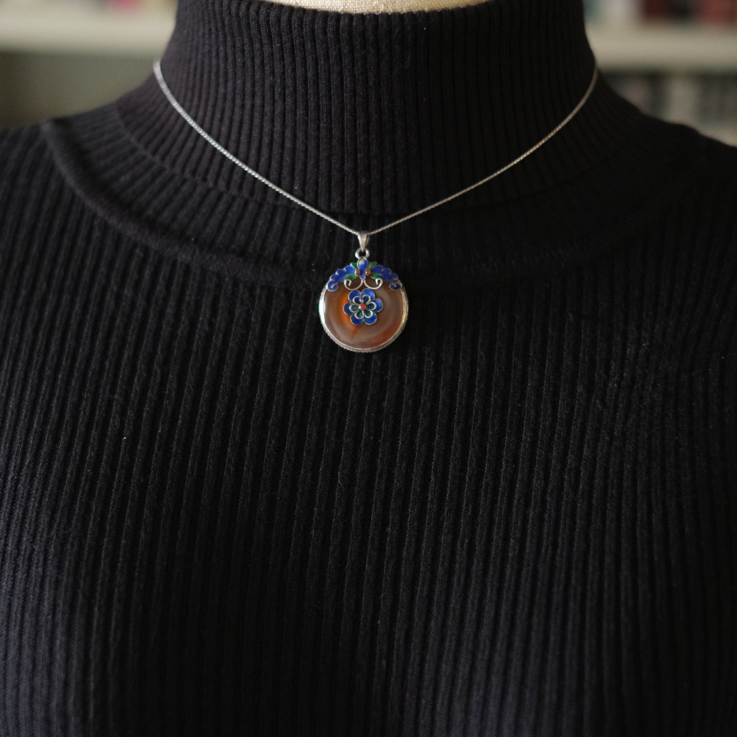 ❤️ Vintage Chinese Carnelian Butterfly & Flower Enamel Silver Pendant