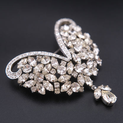 ❤️ Vintage Austria Rhinestone Wing Design Brooch with Dangling Drop