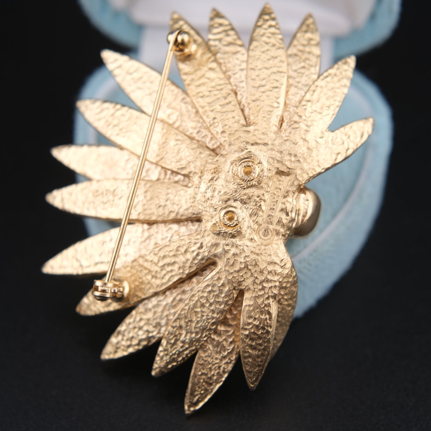 ❤️ Carven Jeweled Peacock Brooch – Gold Tone Multicolor Crystal Fan Design