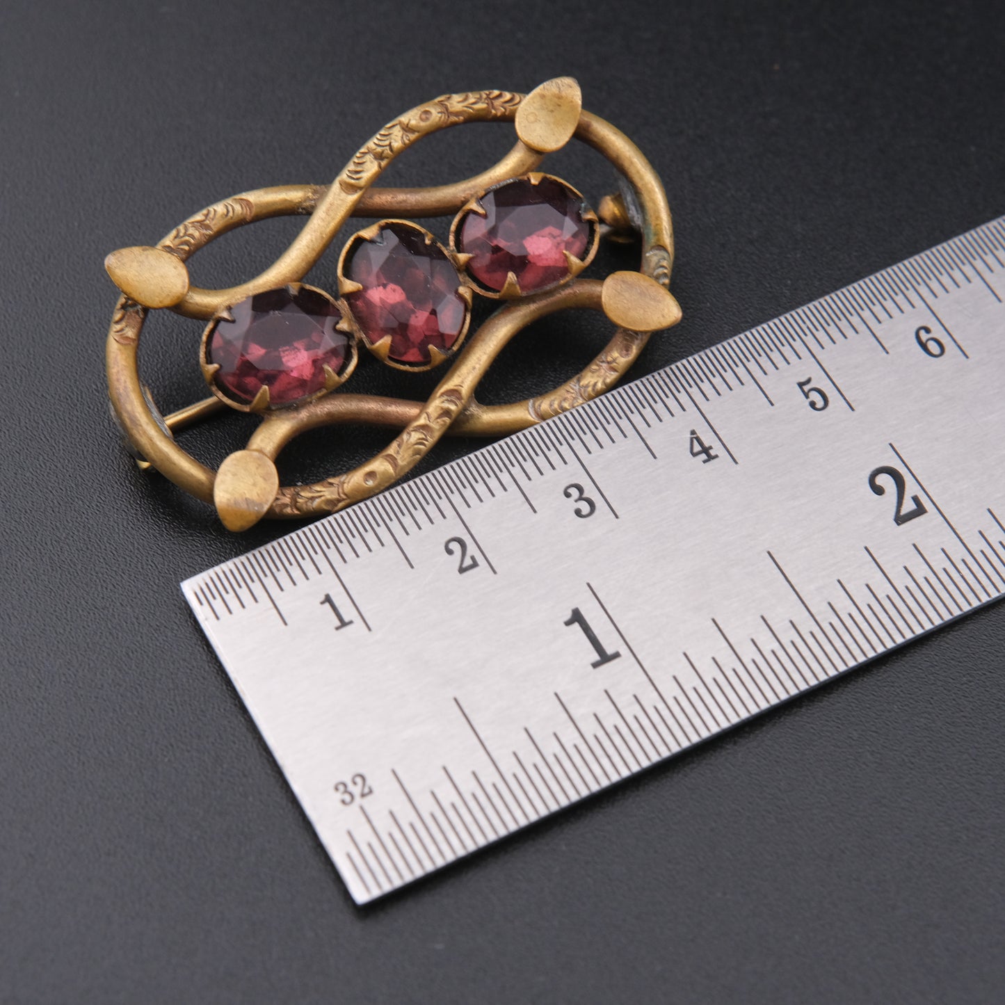 ❤️ Antique Victorian c.1900 Eternal Love Celtic Knot Brooch with Garnet-Red Paste Stones