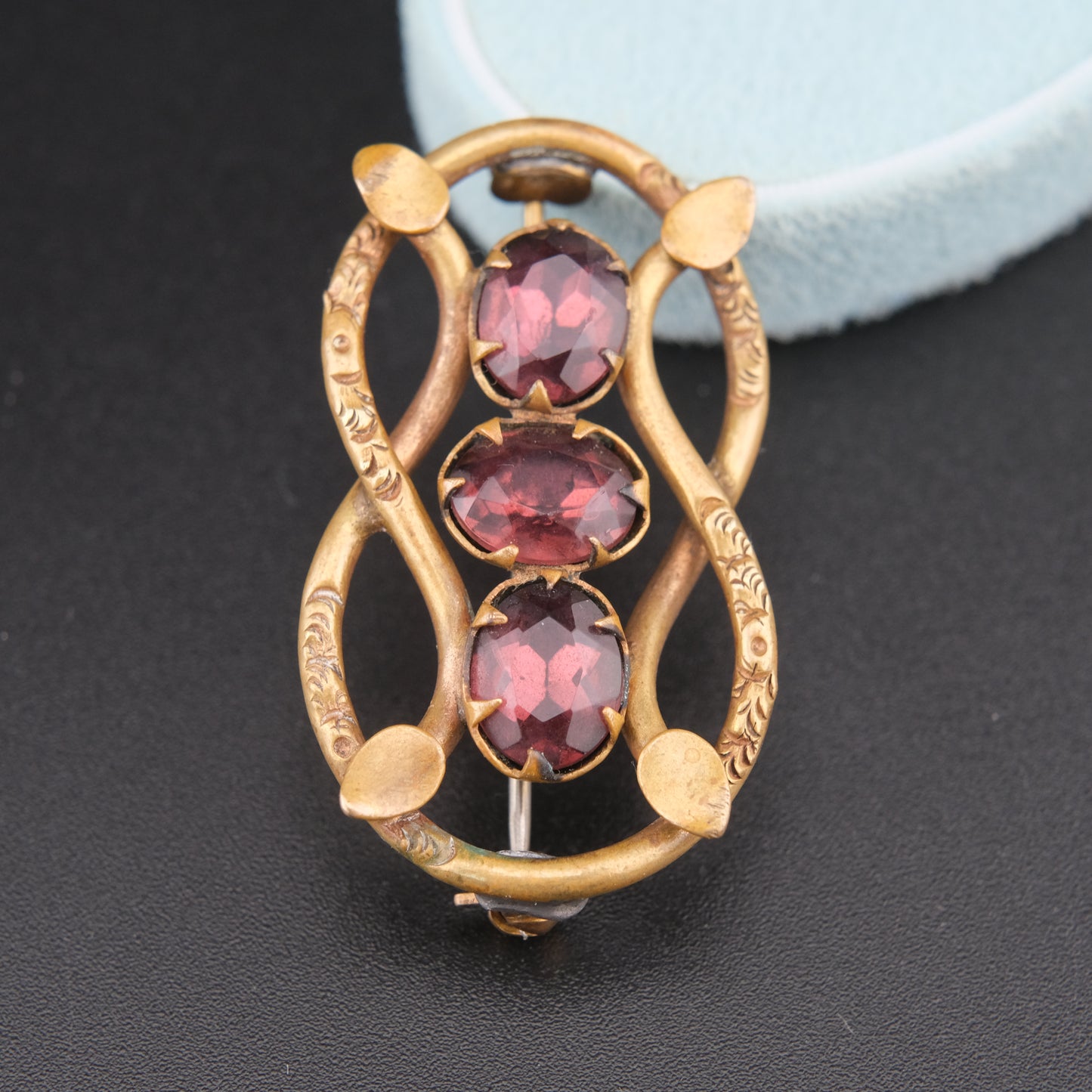 ❤️ Antique Victorian c.1900 Eternal Love Celtic Knot Brooch with Garnet-Red Paste Stones