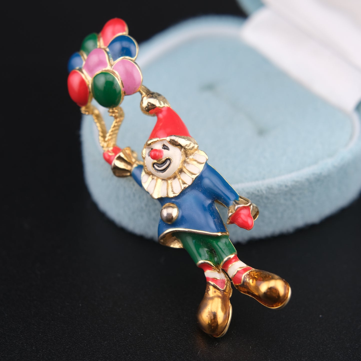 ❤️ Vintage Signed TAT Enamel Clown Balloon Brooch – Gold Tone Whimsical Pin