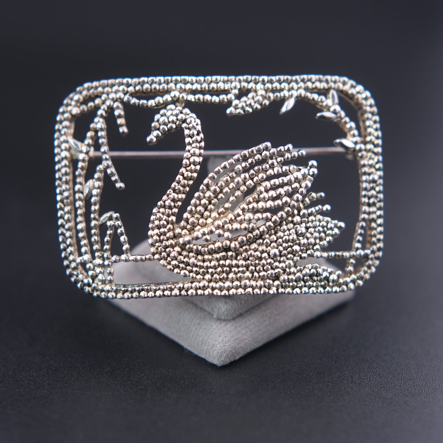 ❤️ Vintage P&M Paris Swan Brooch – Textured Silver Tone Figural Bird Pin