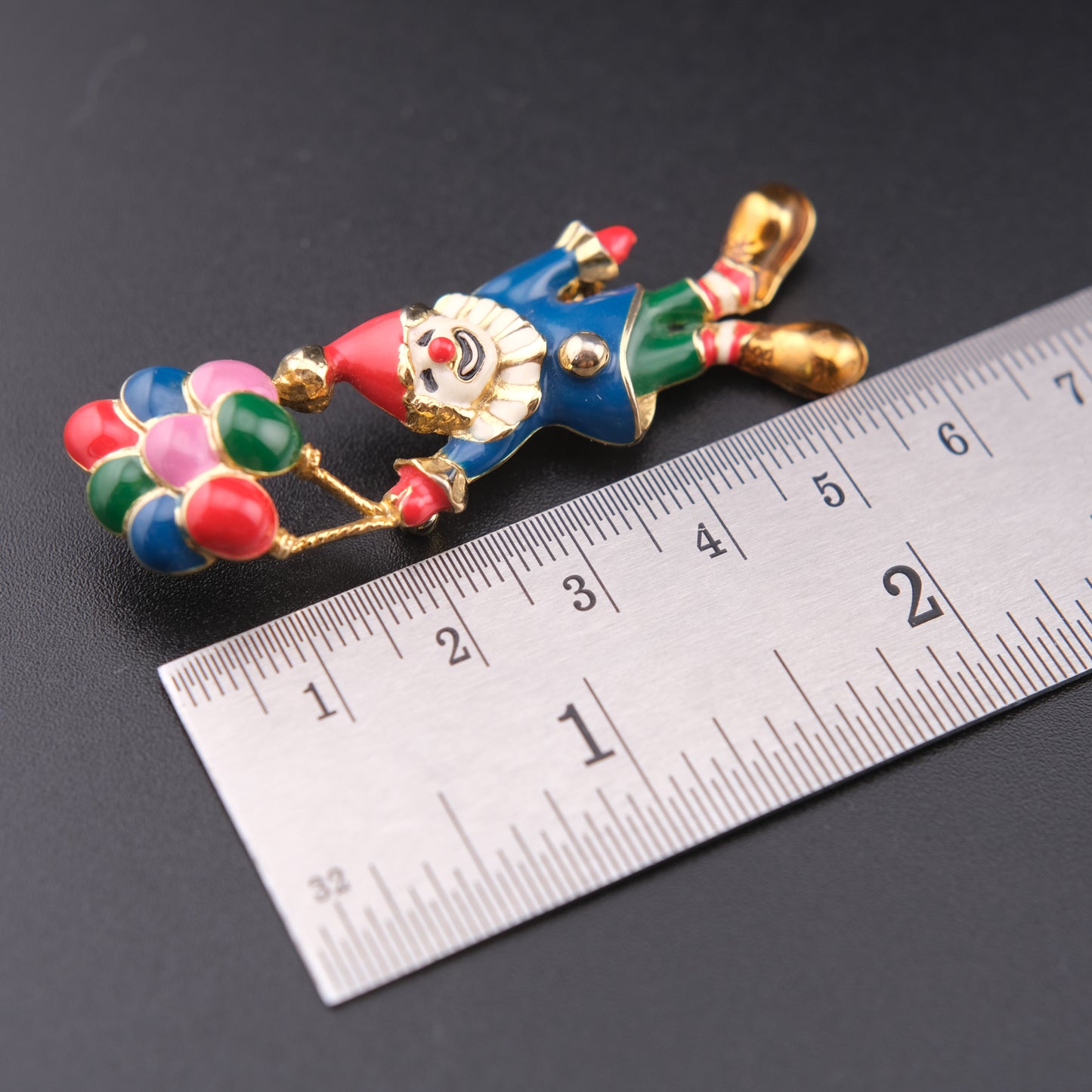 ❤️ Vintage Signed TAT Enamel Clown Balloon Brooch – Gold Tone Whimsical Pin