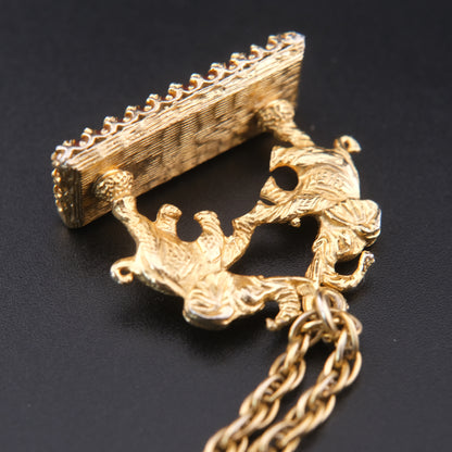 ❤️ Vintage Gold-Tone Elephant Pendant Necklace with Carnelian Bar Accent