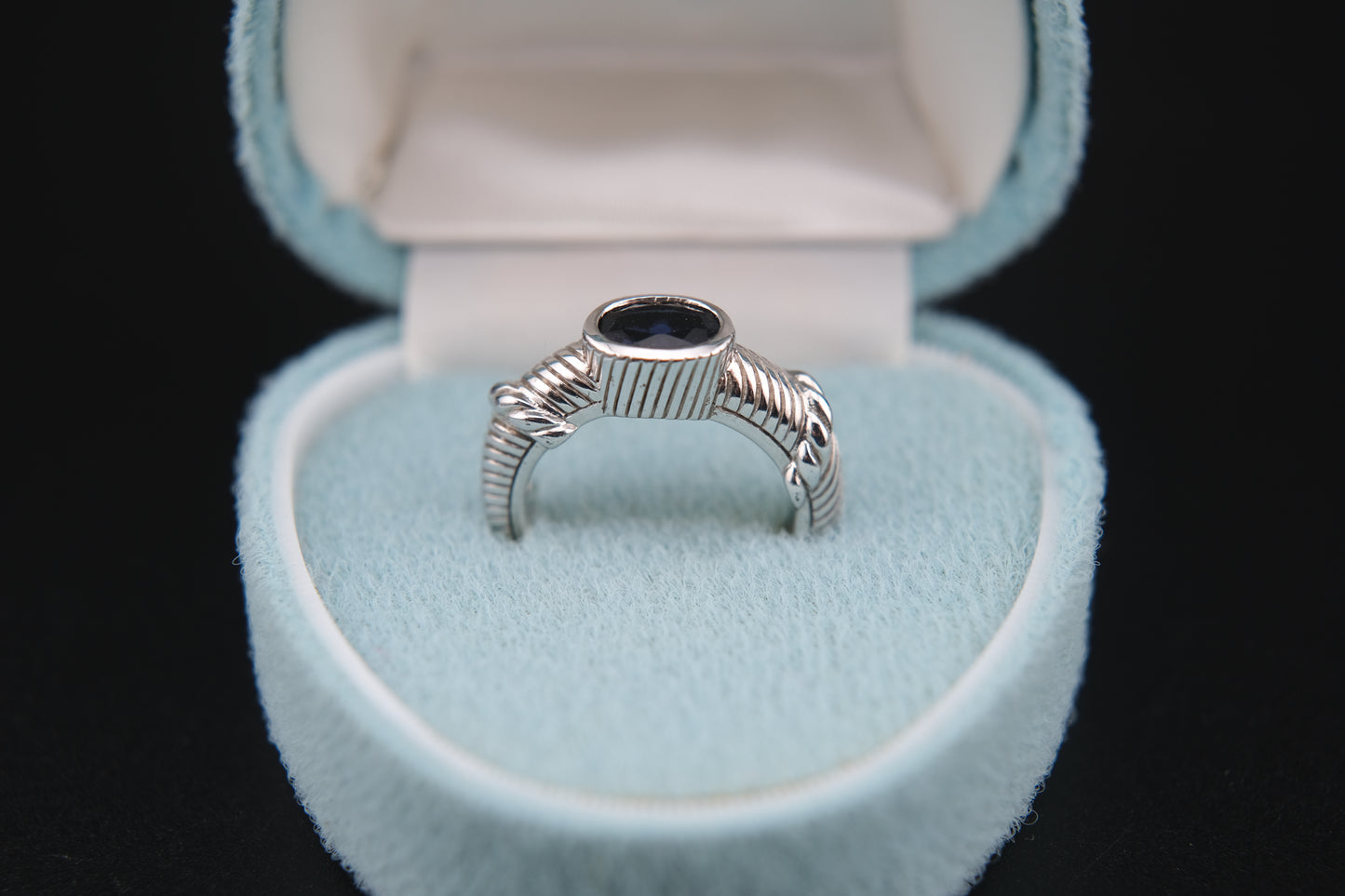 Judith Ripka Sterling Silver Cable Ring with Purple Oval Stone – Size 10.5