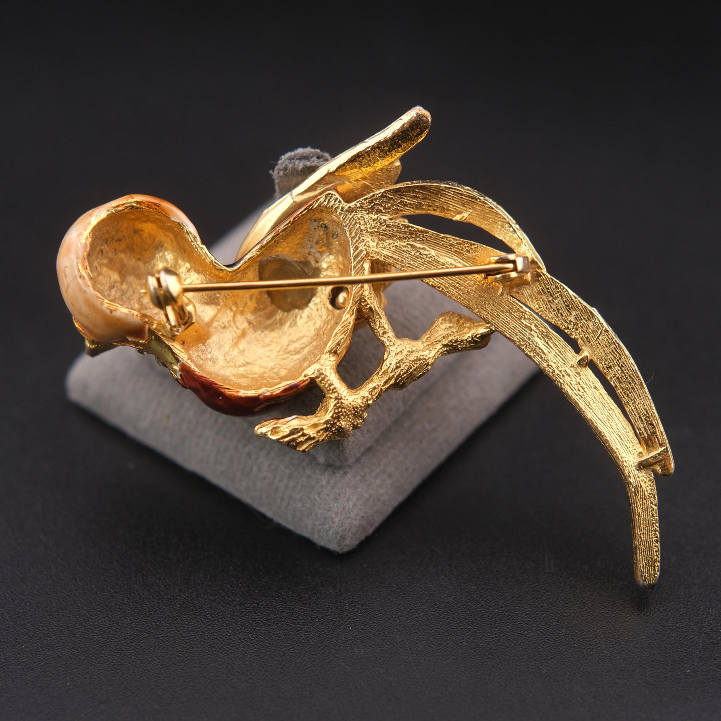 ❤️ Vintage Gold Tone Enamel Bird Brooch with Rhinestones, Multicolor Tail