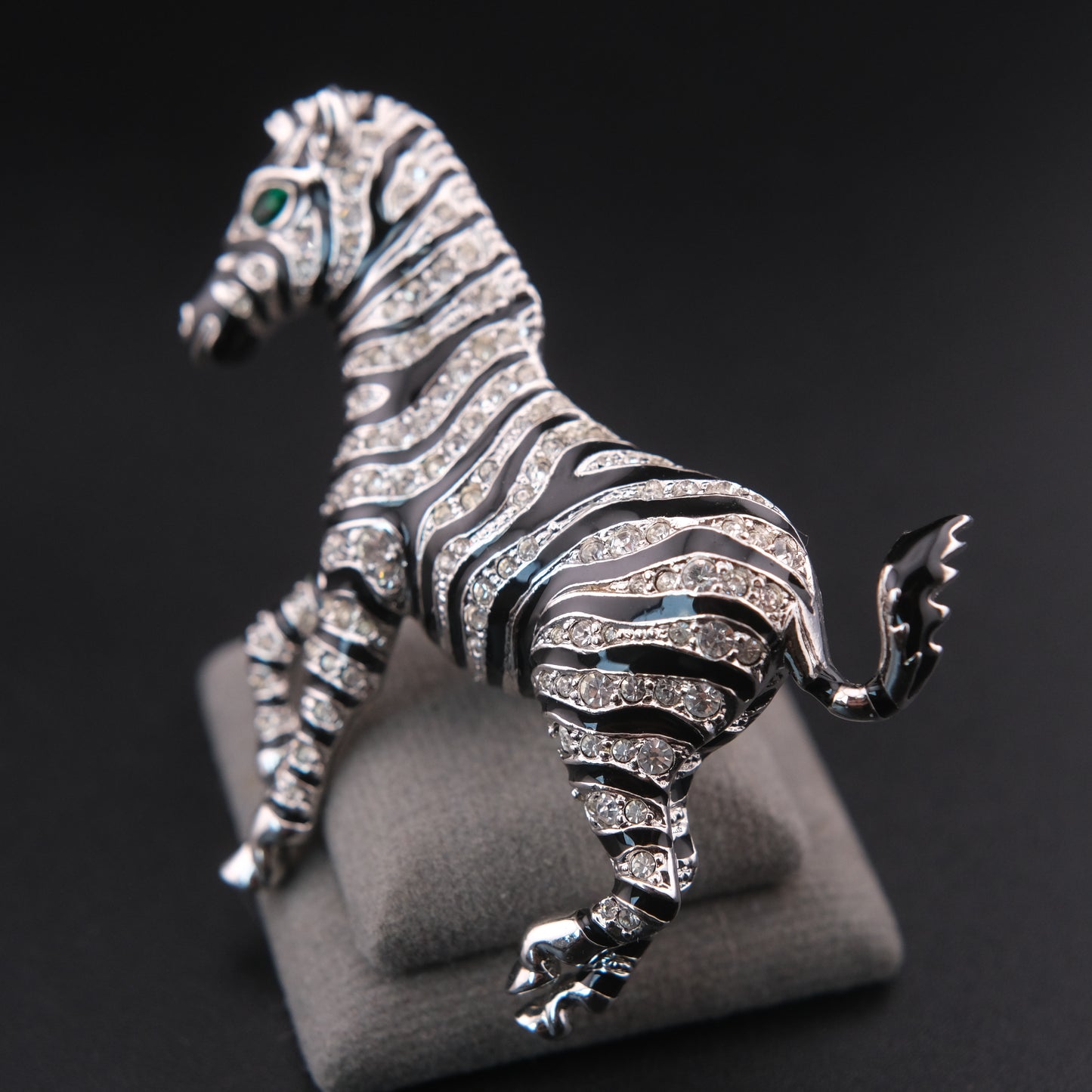 ❤️ Vintage Zebra Brooch Silver Tone with Black Enamel & Crystal Stripes