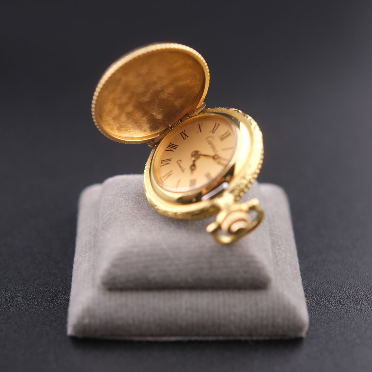 ❤️ Vintage Swiss Carina Blue Enamel Quartz Pendant Watch