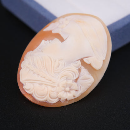 ❤️ Vintage Hand-Carved Shell Cameo – Classical Lady Portrait (Loose)