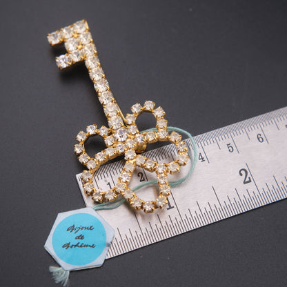 ❤️ Vintage Czech Rhinestone Key Brooch with Original Tag