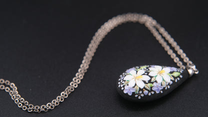 Vintage Toshikane Japan 2-Sided Porcelain Floral Teardrop Pendant Necklace – Hand-Painted Black & White Blossom Motif