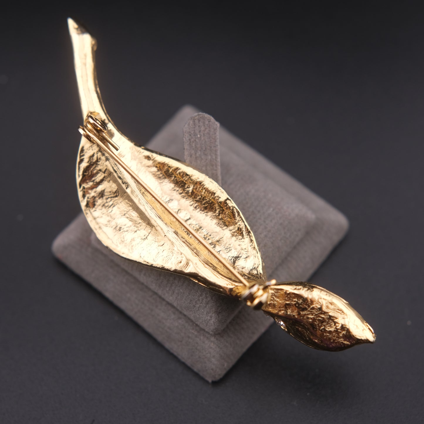 ❤️ Vintage Gold-Tone Rhinestone Leaf Brooch | Elegant Botanical Brooch