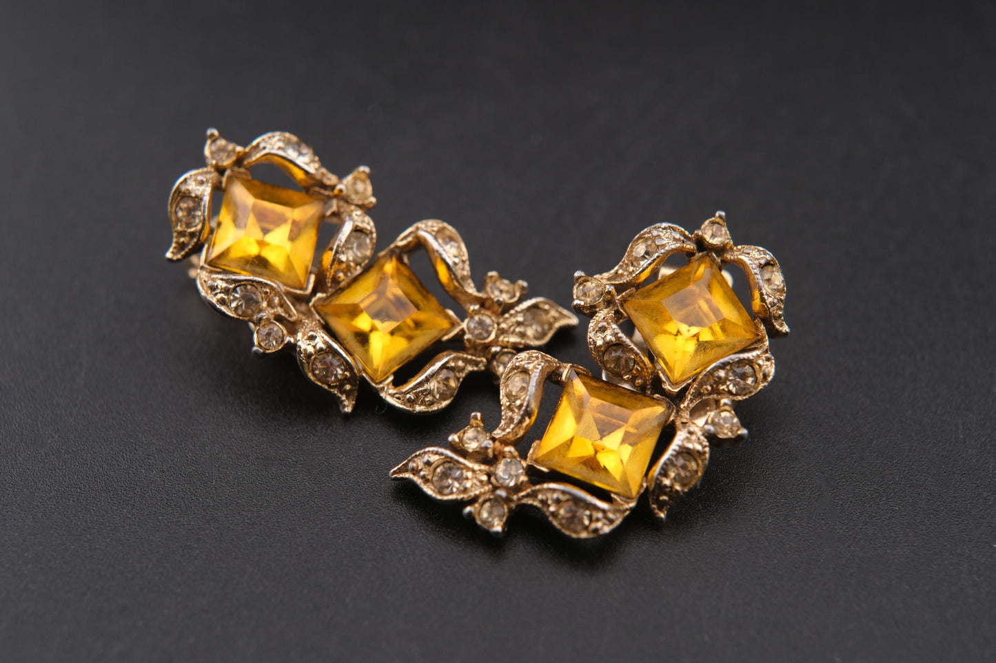 Vintage Bogoff Yellow Glass & Rhinestone Clip-On Earrings – Elegant 1950s Statement Jewelry