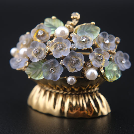 Gold Tone Vintage 3D Lucite Bouquet Of Flowers In Vase Brooch Pin