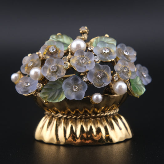 Gold Tone Vintage 3D Lucite Bouquet Of Flowers In Vase Brooch Pin