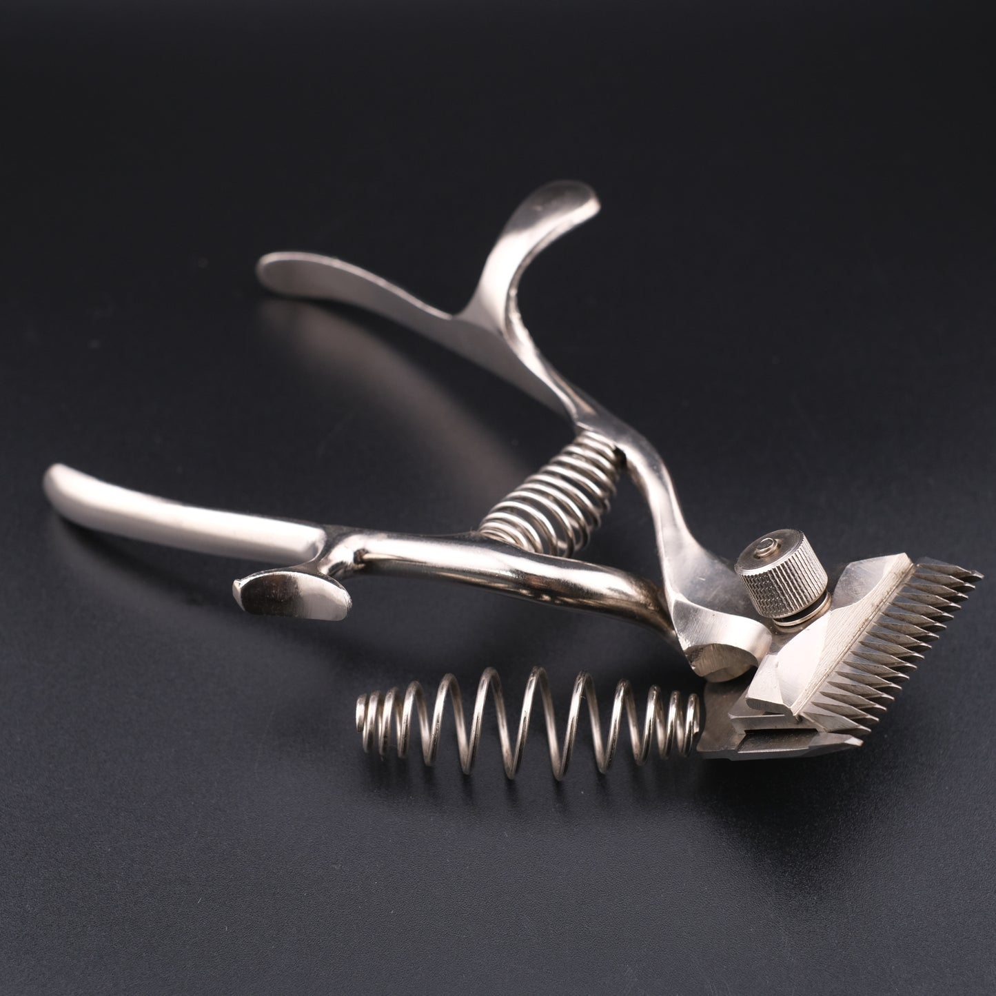 Vintage Barber Hand Clipper – Manual Portable Trimmer with Extra Spring