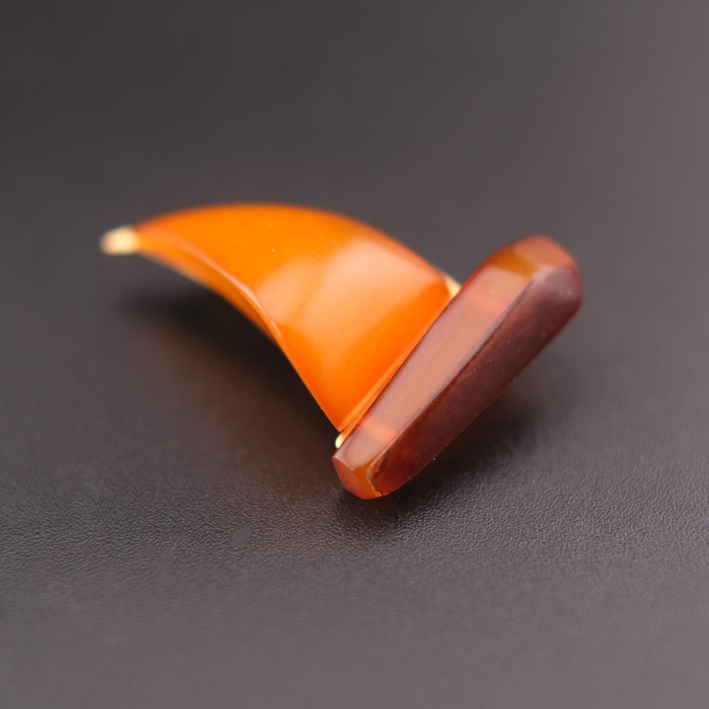 ❤️ Vintage Soviet Baltic Amber Sailboat Brooch – Yellow & Cognac Amber Pin