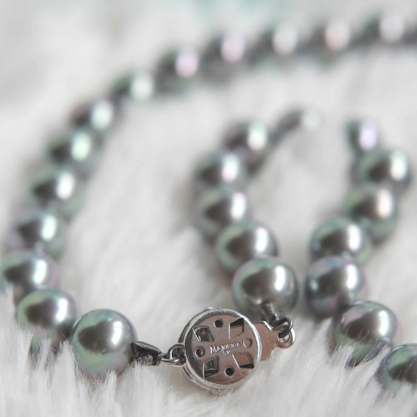 ❤️Majorica Grey Pearl Necklace & Earrings Set – SV Clasp