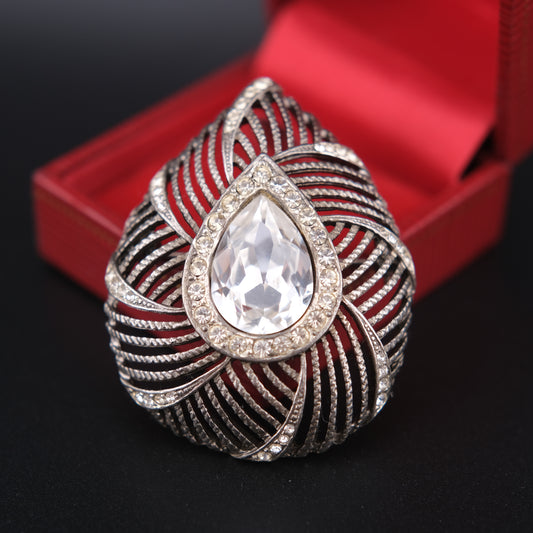 ❤️ Vintage Carolee Rhinestone Swirl Brooch with Teardrop Crystal